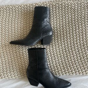 Matisse Caty Western Snake Boot